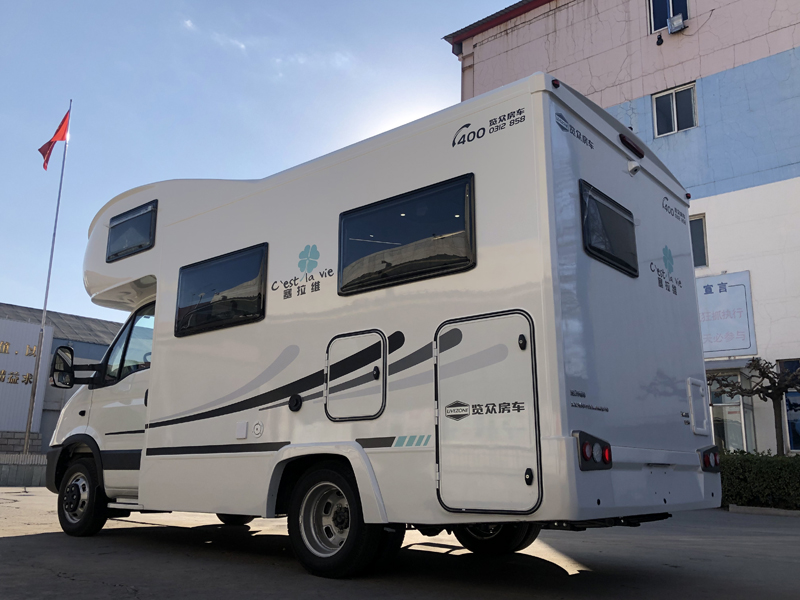 舒適、空間、安全，樣樣具備的房車(chē)