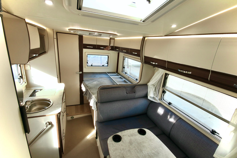 舒適、空間、安全，樣樣具備的房車(chē)