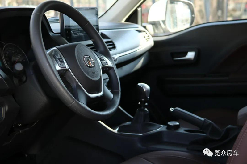 這款房車(chē)動(dòng)力不錯(cuò)，可以選擇