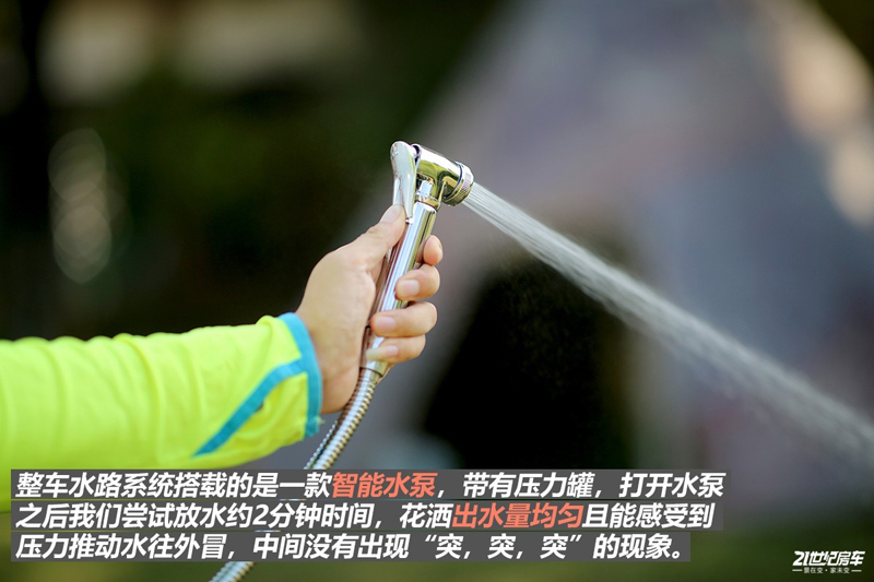 打響第二炮！搶先實(shí)拍體驗(yàn)覽眾自由炮-B皮卡四驅(qū)房車