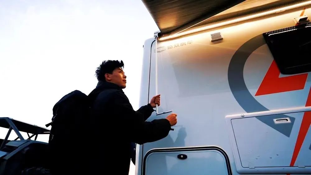 房車自駕游前應該做哪些準備？1.jpg