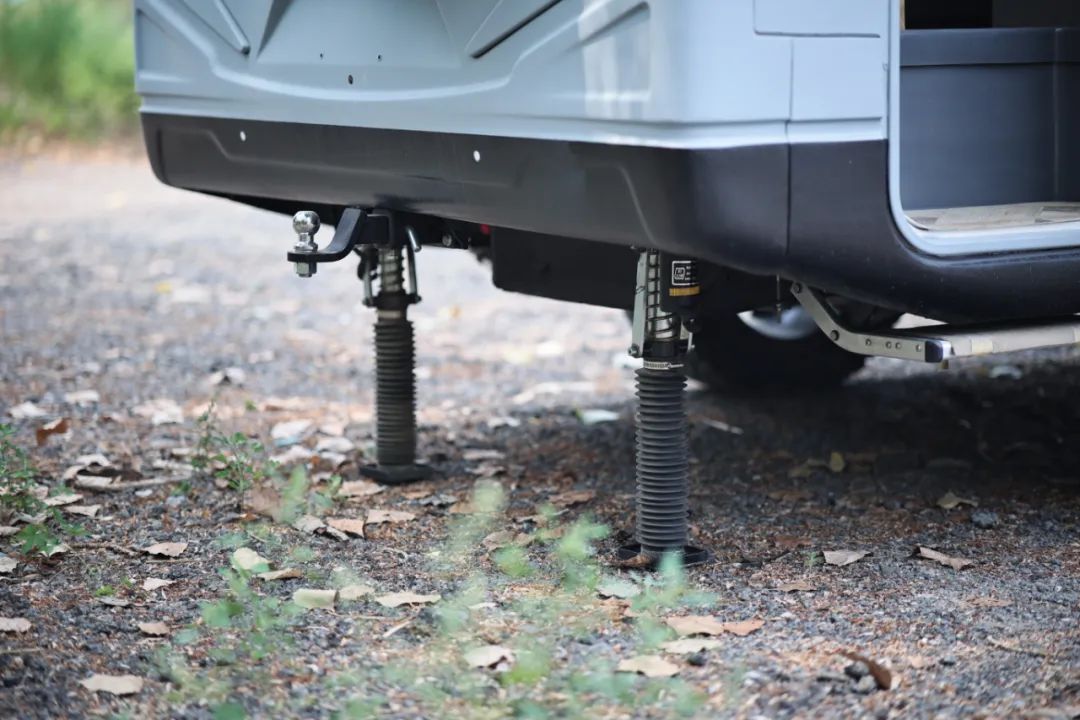 TOD智能四驅(qū) 全車越野套件，這是不是你理想的C型越野房車？